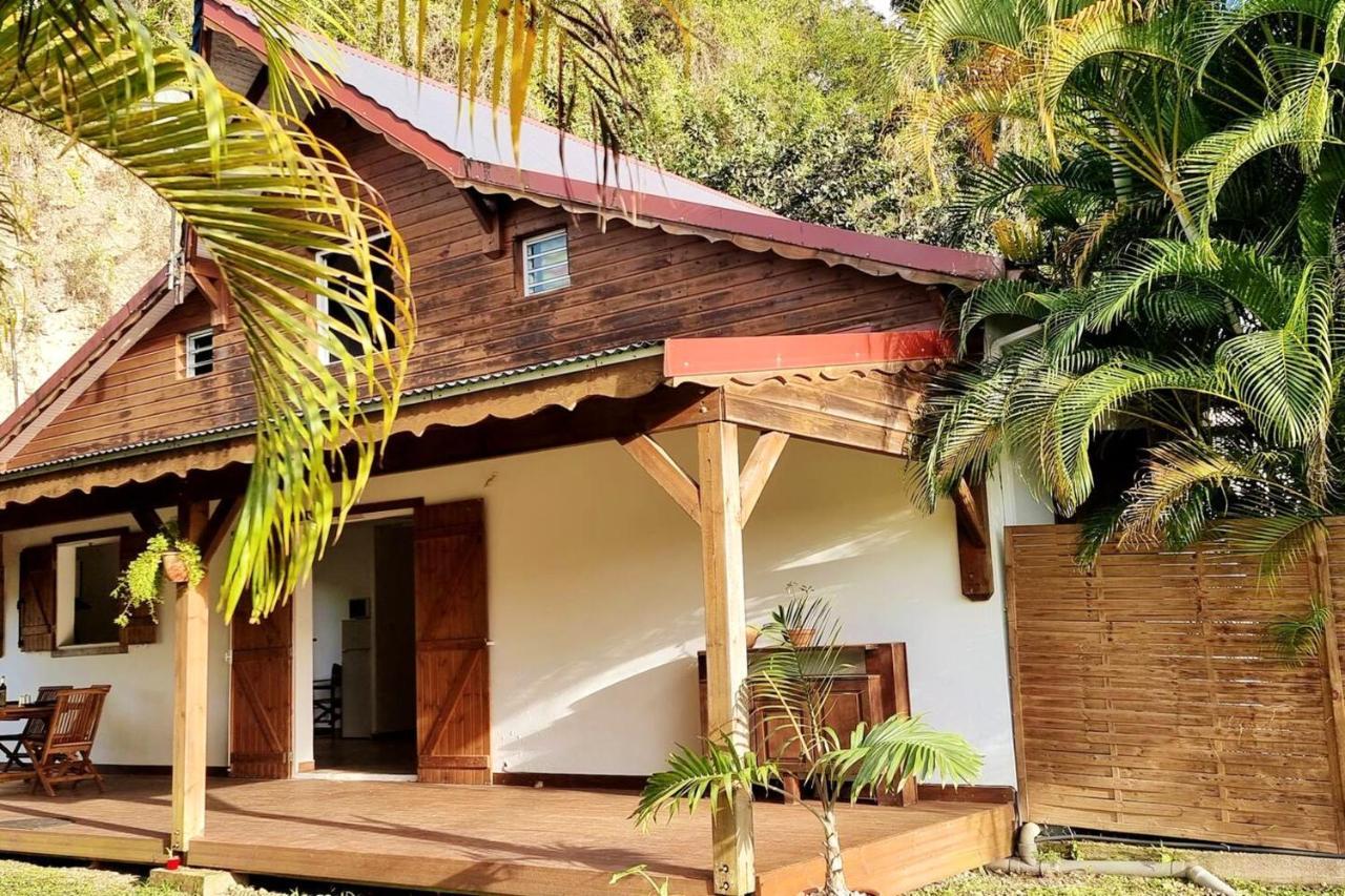Maison Chaleureuse Aux Abymes Avec Jacuzzi Relaxant