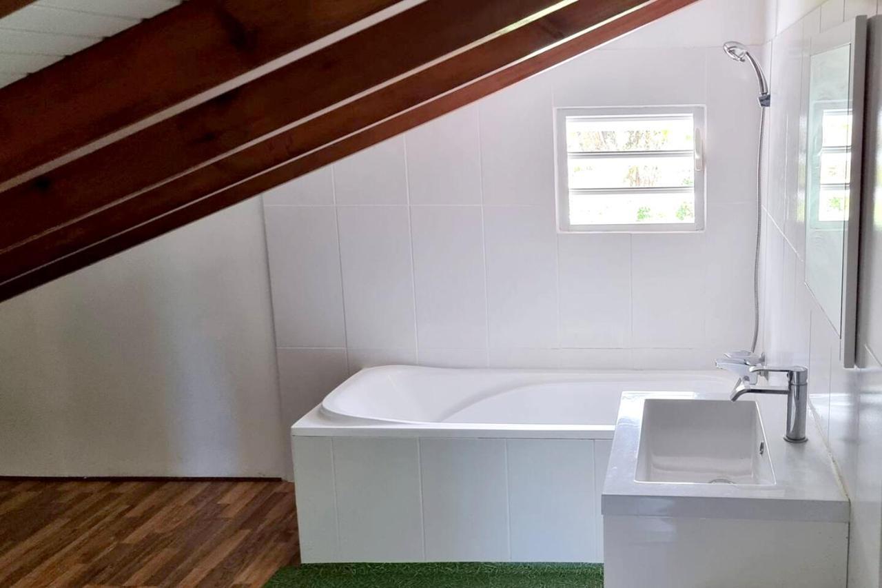 Ferienhaus Maison Chaleureuse Aux Abymes Avec Jacuzzi Relaxant
