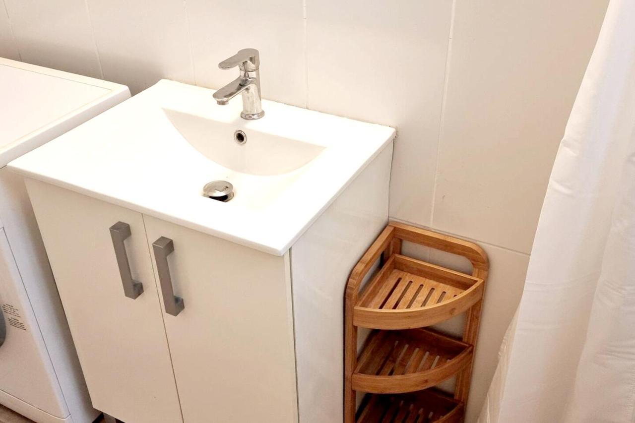 Maison Chaleureuse Aux Abymes Avec Jacuzzi Relaxant * Les Abymes